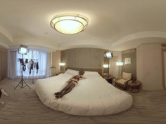 爱撸vr 性感的吊带连体丝袜，超级性感的女模穿在大长腿上！