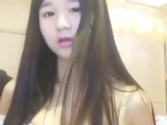 兔耳美女,視訊直撥給你看臉蛋配那個奶太犯規了