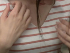 100%完全ガチ！噂の素人激カワ看板娘にアポなし取材⇒AV交渉！ target.27 ランチタイム中のカフェバーで働くポニーテールの似合う正統派美人スレンダー店員！ in 中野 mium-096 美谷朱里 21歳 カフェ店員