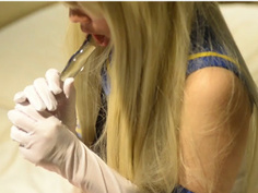 極品蘿莉柚木之亞君經典COS 短裙下的粉鮑隨時露出