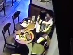 情侶光天化日咖啡廳打砲