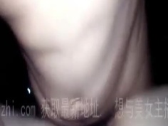 我的女友很會噴水噴的地板都濕了