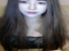 妹子下面毛超多 邊自慰邊特寫看到水緩緩流出把椅子弄濕了