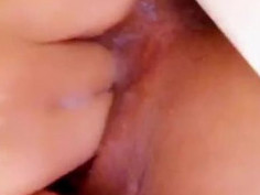 한나는 맨날 한나보지 괴롭히고 징징거리고… 못살게해요 그래도 착한 한나보지는 맨날 저한테 먹을걸 줘요 어떨땐 하얗고 어떨땐 투명한데 하얀게 더 맛있는거같아요 성아 보지에서도 이런거 나올까요?