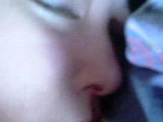 자고 있는 여친 보지에 쑤시기ㅎㅎ