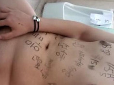 남자화장실에서..ㅎㅎ 요년 진짜 마음에 드네