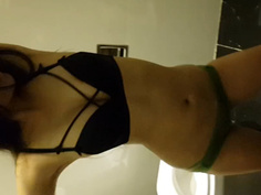 哪個藝術系妹子那麼癢翹課和男人耍騷撒嬌~~