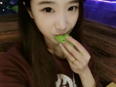 笑笑的可愛女孩做愛流出~7部極短片合1~