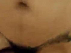 高颜值情人一直喊，不要，高潮了。小逼上还有纹身，乳环真的很棒，我也想搞一个！