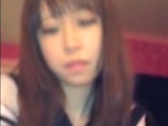 大一學生妹穿水手服幫我乳交又顏射~~~