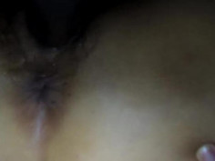 와이프에 보지에 초대남의 자지가 번질거리면서 왔다 갔다 하는 모습은 언제나 흥분이 되는 모습니다. 점점 큰 자지가 좋아진다고 말하는 와이프. 요즘은 살이 쪘다며 초대를 꺼리는데…모르는 남자에게도 잘 보이고 싶은 마음이 여자 마음인 것 같다.