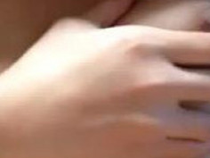 我觉得现在这些人挖掘别人隐私的变态心理已经到了极致了。你知道了对方的身份姓名又如何，跟你何干？我们做的只是欣赏和评论就好，不要对号入座，好像知道了对方的身份，能让你操一回一样。SB！ 陆家嘴视频导致 tumblr 被墙了 网站重新整理 请加微信获得最新动态 陆家嘴视频地址加关注即可获得 加微信： baqiushi258