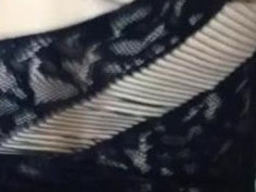 被主人從後面來又抽打小母狗的屁屁，真的好舒服，主人說想連菊花穴一起操? ??