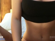 SDの「人間極品」豐臀C奶亞裔尤物著情趣衣物與西洋巨根男友性愛記錄～09