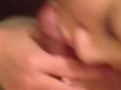 對龜頭很好奇的一個妹子