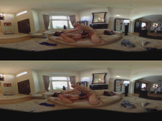 免費送一部 客廳沙發上的激情愛愛