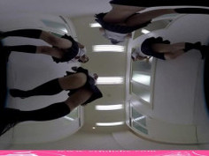 躺在地上看學生妹裙底走光