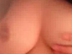 美女极品身材，厕所自慰自拍