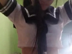 [超激放送] 土豪方哥大戰白皙嫩乳蘿莉學生妹 房間,浴室,野外 全部不放過!