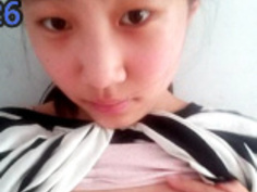 同班D奶女同學自拍 看著她揉讓我下面In In 的