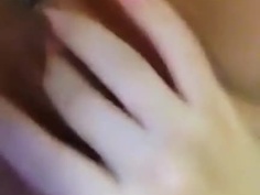 超可愛小美妞極致的誘惑,掰開那粉色的小穴讓我來！！