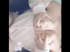 粉紅頭＋雪白奶，可愛萌妹自己玩到噴水！