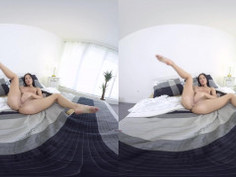 Horny cupcake willing for action