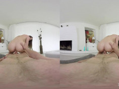 TmwVRnet - Zena Little - PLAYFUL BABE