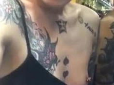 香港mk妹直播穿乳環