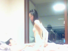 [好想淫韓國!]美女性慾爆發!像馬達般快速觀音坐蓮 男的只要負責吸奶也太爽!