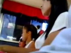 魯宅奇遇記！搭公車遇到神級厭世妹 他立馬掏出「17公分」約戰 結局讓人濕了…