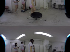 嫩白淫賤大奶少女一起來做愛