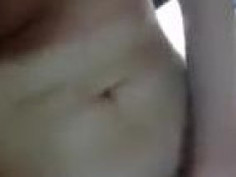 清纯学生妹在宿舍自慰