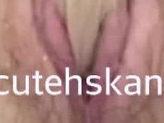 자꾸 오빠들이 스타킹 빼는 영상 올려달라고 해서 짧게 올려요~ 넣고 바로 빼서 안젖었다…반응 별루 없음 자주 안할거닷!!! 야한말도 마니 해주세요~♥