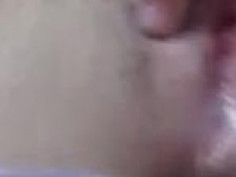 섹파년이 지금막 보내온 영상이다
오늘 주인님 자지에 길들여지지 못해서 너무 속상하다고
얼른봐달라고 한다
급히 나도 자위하는 영상을 찍어 보낸다
밖에선 카리스마있고 능력있는 여자가
나에게 이런모습이라니
사랑스럽기도하고 발칙하기도 하다
노예를 만족시키는게 주인의 몫이므로
이번주에 뜨거운 섹스를 해야겠다