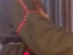 一边抽烟一边被女人草