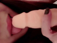 行走的春药
夫妻交友 骚逼投稿 NSFW