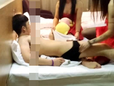 [好女人 不幹嗎?]榨乾服務X2!!百年難得機會品嘗 雙飛雙胞胎姊妹花!~