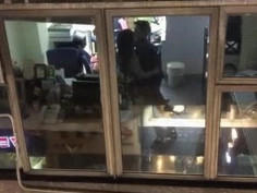 香港辦公室偷情俾對面偷拍