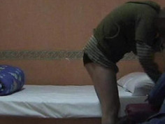 韓国[Ama10.com] O양테이프 보며 물싸는 내애인