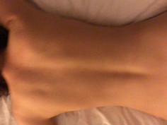 女友手机里发现单男后入的视频