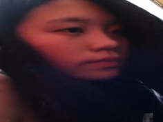 [好想淫韓國!] 變態少女餵她吃還不夠 硬上學長肉棒才罷休