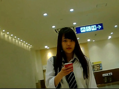 真‧偷拍神人!!不管站著坐著 只要是高中妹內褲顏色都引人遐想 23