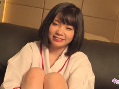 FC2 PPV 712564 【個人撮影】【特典つき】合法炉利っ娘☆ユキちゃん☆20才 超ウブそうな美少女が、見かけによらずエロ杉～！何度もイキまくる敏感体質ｗその上生理だったんで、なし崩しで中出ししときました