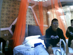 喷血推荐-红帐房偷拍很有文艺气质的美女和男友开房还说看到有酒店偷装摄像头 - www●aaxxadult●com