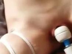 調教少婦課程！！先綁起來，再用按摩棒刺激到她說不要了（有影）