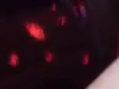 小情侶KTV包廂～邊幹邊唱歌，唱到後面都變呻吟了！！（有影）