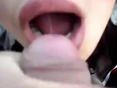 [國語露臉]小情侶爬山～趁沒人直接在階梯上咬咬！！最後在口爆 （有影）