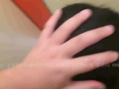 [國語露臉]小情侶女廁啪啪～還偷拍旁邊有沒有人！一直拜託女友抬起頭，害羞女友勉強露一下下，１分４４秒露臉（有影）