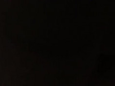 [淫蕩對話自拍]「是不是要射了～我下面都是水」找老點酒店開房跑給我追！抓到就幹（有影）